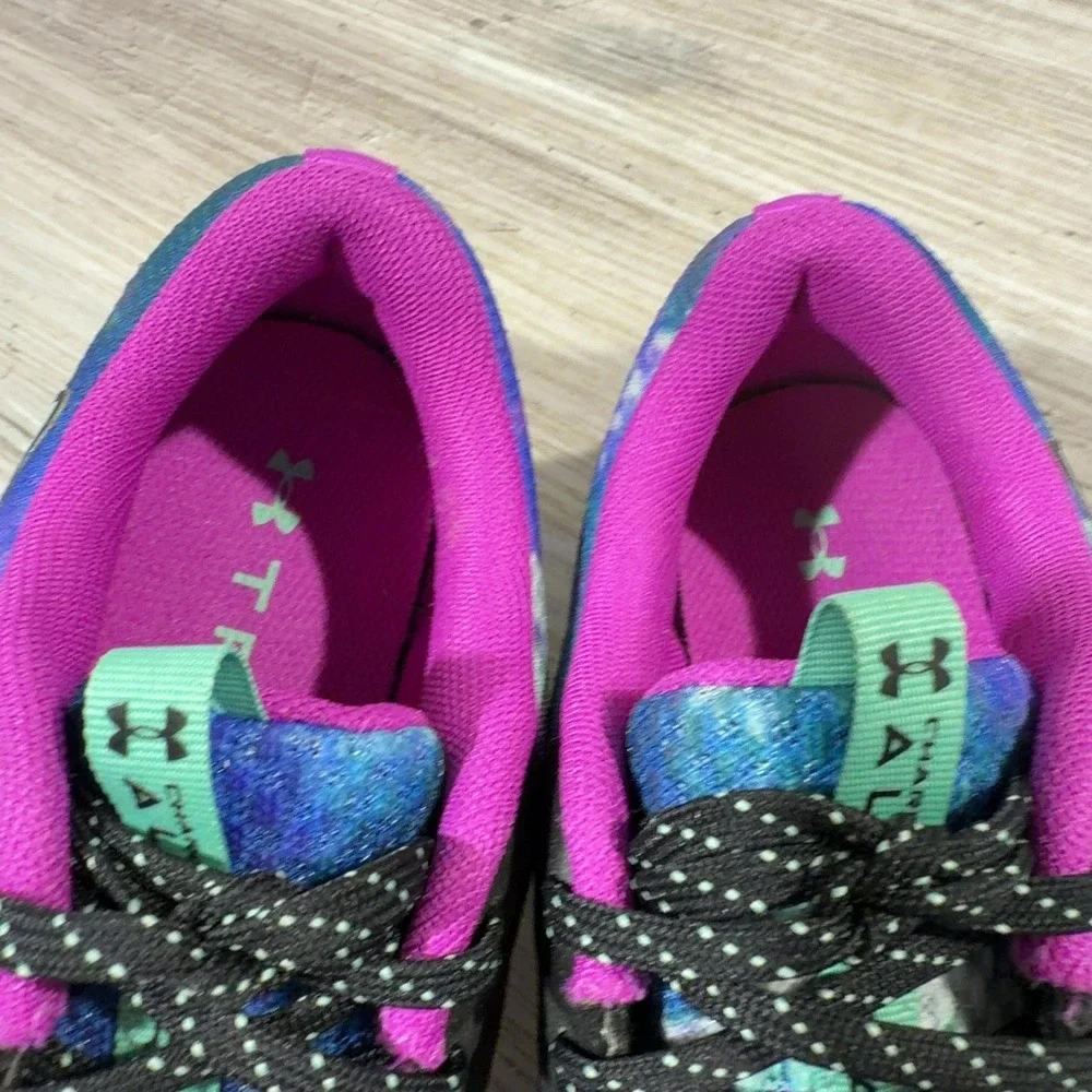 Under Armour Charged Aurora 2 Women's Sz 7 Black Purple 3025238-002
